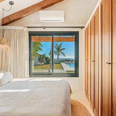 Villa Villa Retreat Coming Soon Estepona